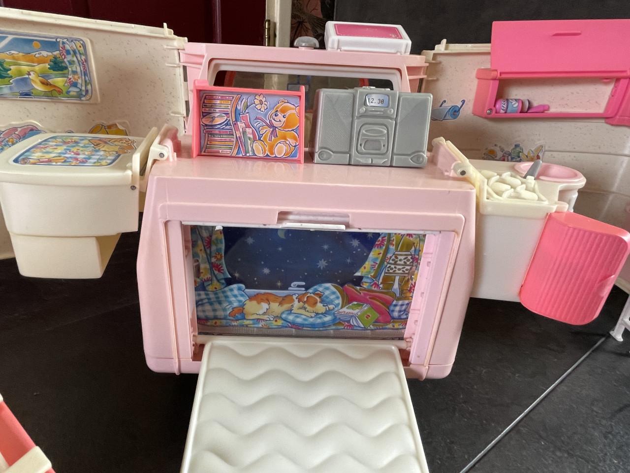 Barbie camper