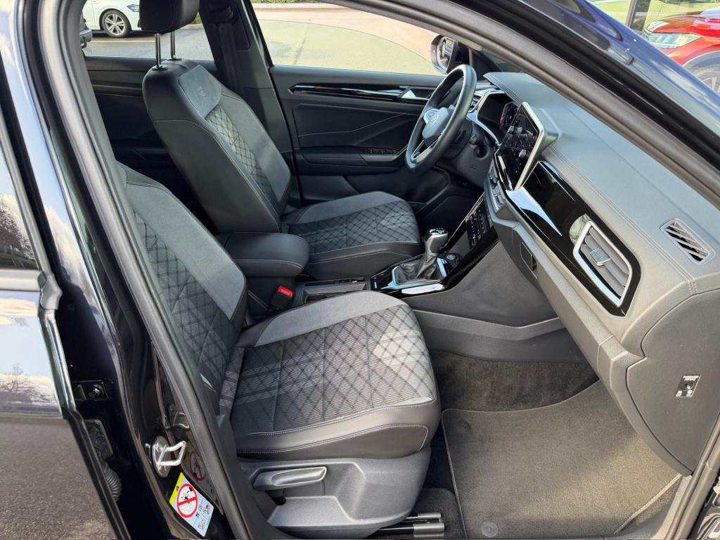 Volkswagen T-roc 1.5 tsi 150pk dsg r-line | camera | keyless | elek. achter