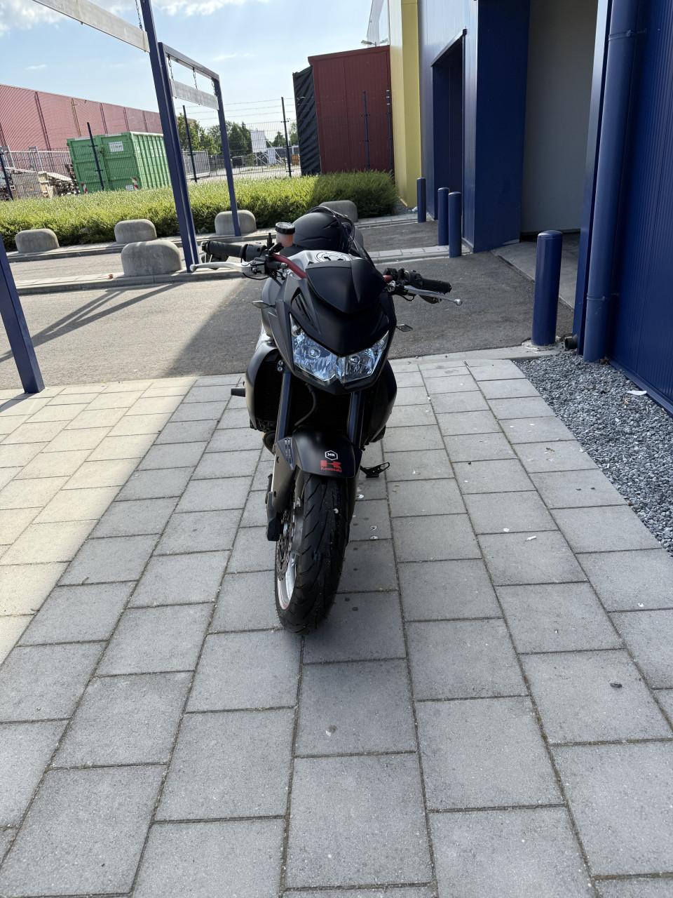 Kawasaki Z750 2007 zwart