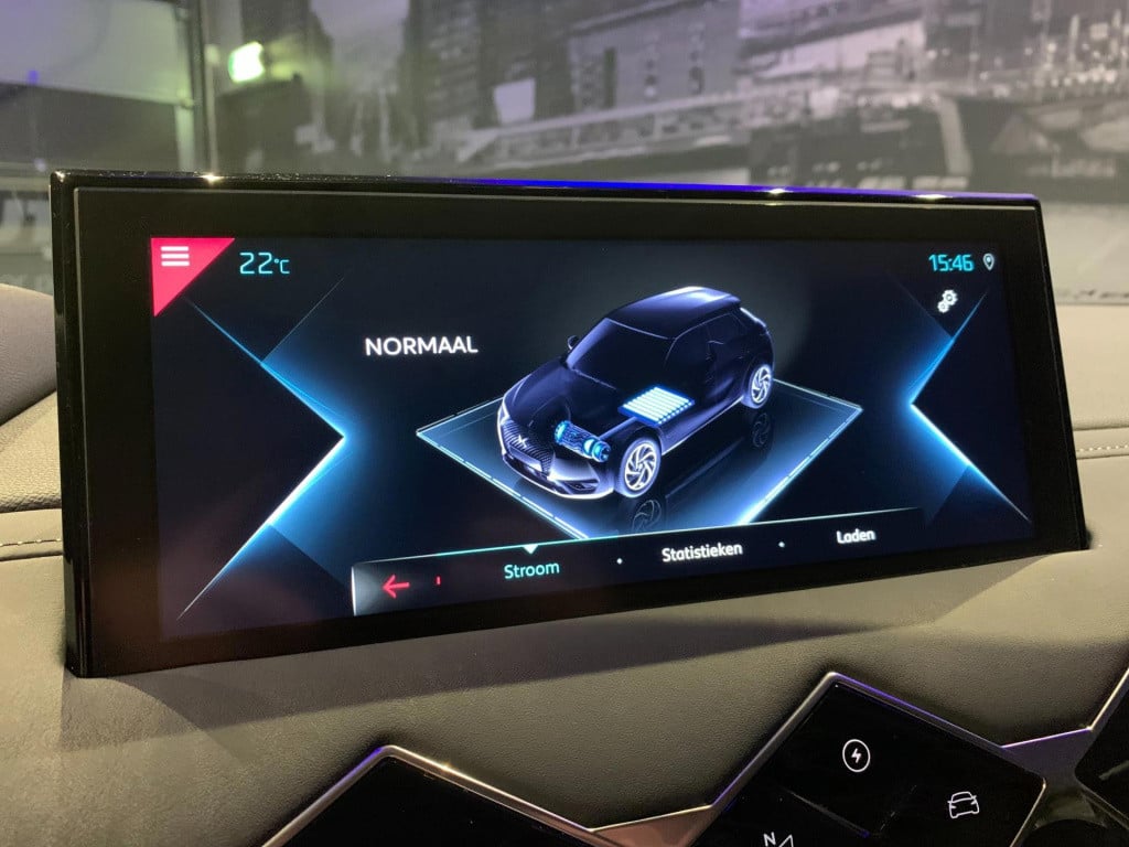 Ds Ds 3 crossback e-tense so chic 50 kwh *leder*appconnect*head-up*camera* 