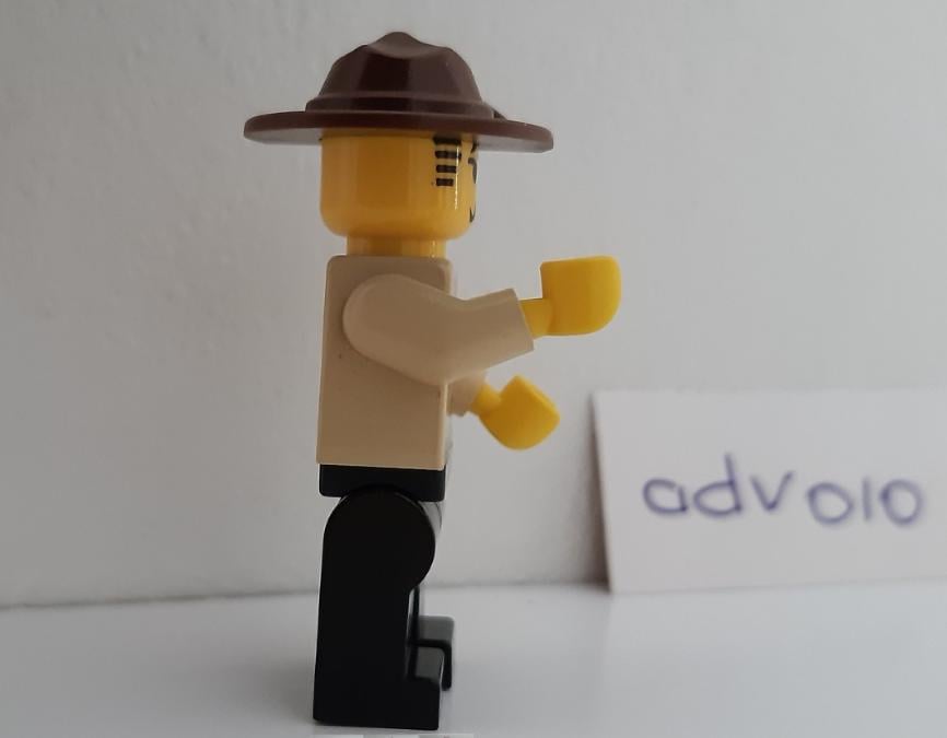 Lego Adventures adv010: Johnny Thunder (Desert)