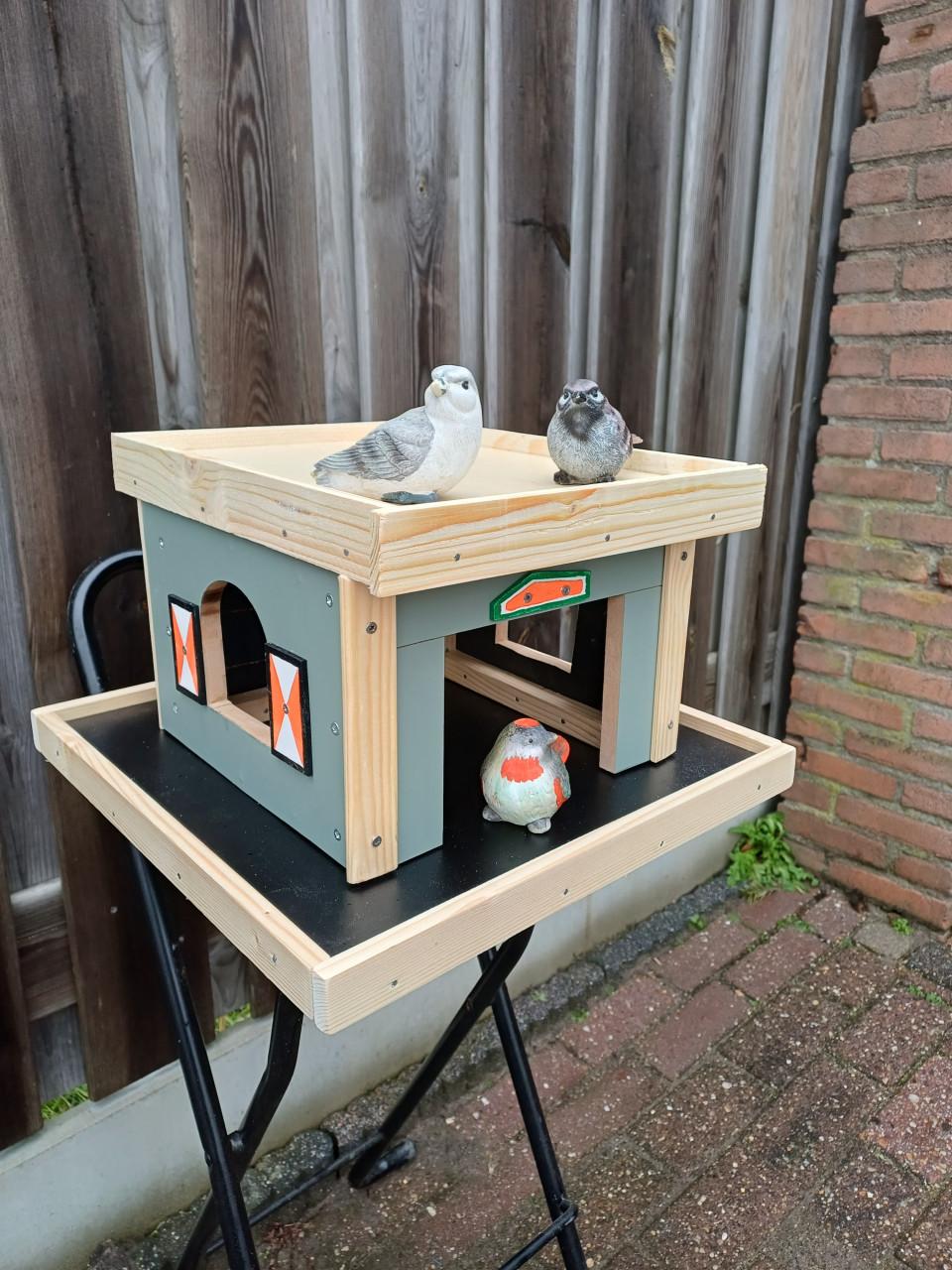 Egelhuisjes & Allerhande soorten Vogelbehuizing te Koop