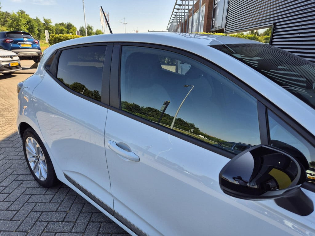 Renault Clio 1.6 e-tech full hybrid 145 evolution android/apple auto, camer