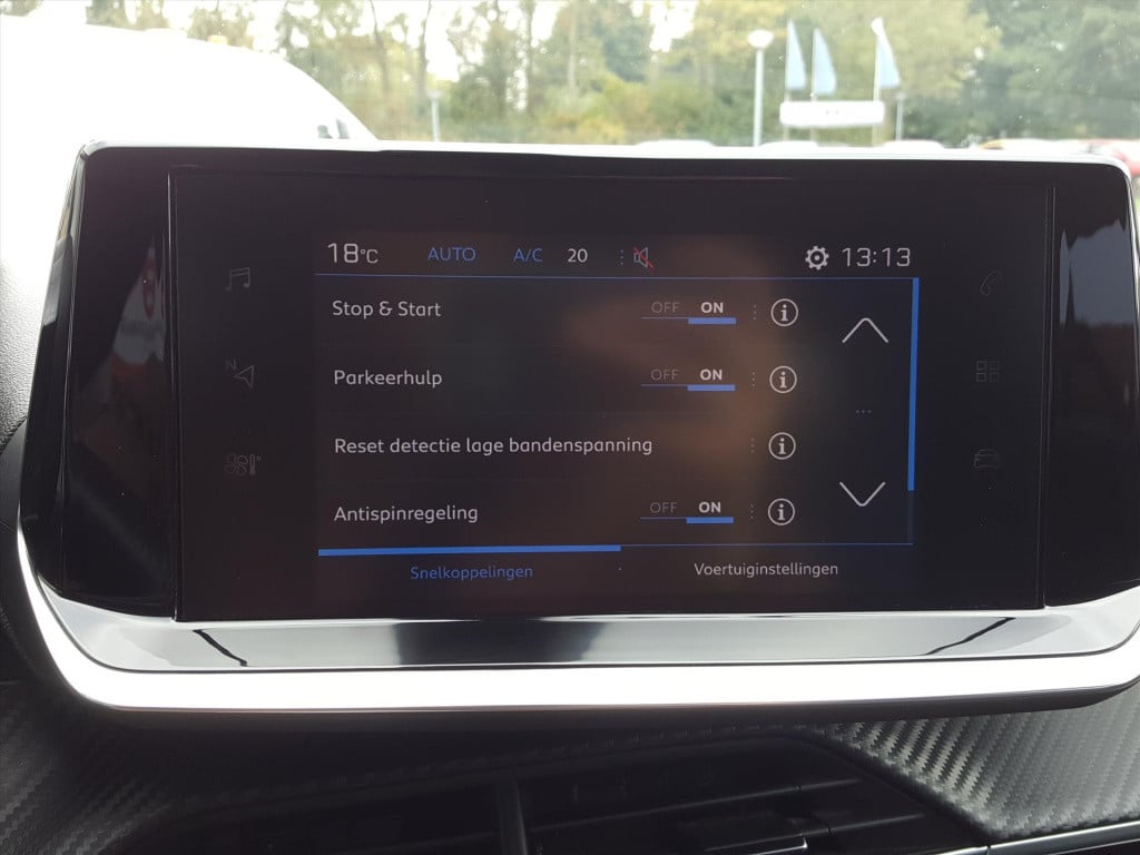 Peugeot 2008 allure pack 1.2 pt-130pk trekhaak | apple carplay & android au
