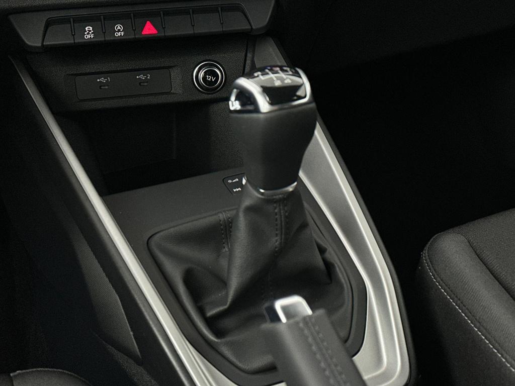 Audi A1 Sportback advanced edition 25 tfsi 70 kw / 95 pk sportback 5