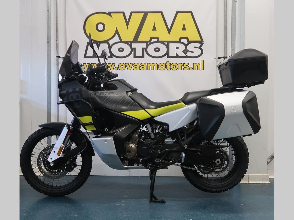 Husqvarna 901 Norden bomvol opties!