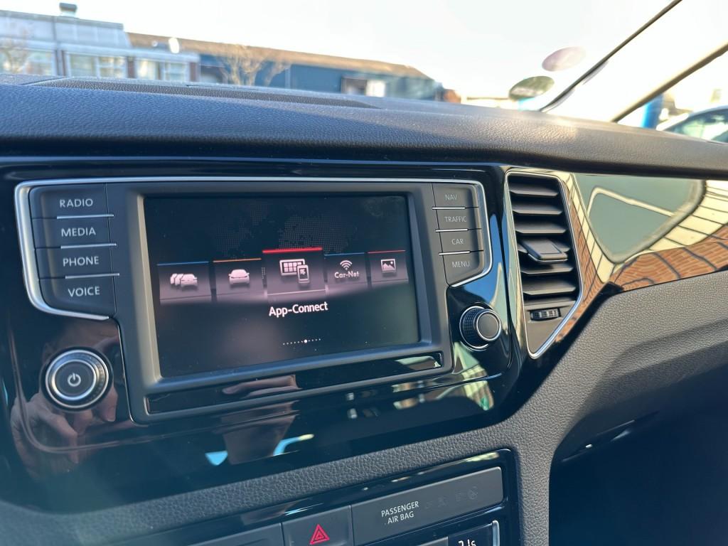 Volkswagen Golf Sportsvan 1.4 tsi highline trekhaak camera xenon dab+