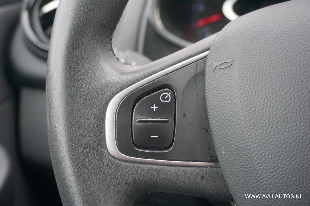 Renault Clio estate 1.5 dci ecoleader limited