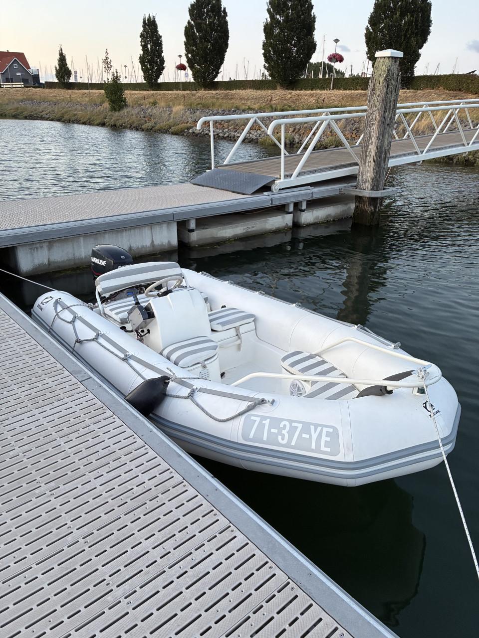 Zodiac yachtline 420(2024 tube) met 40 pk evinrude e-tec + riba trailer2020