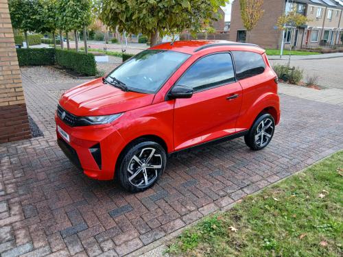 Brommobiel AIXAM e-Crossover (100% Elektrisch)