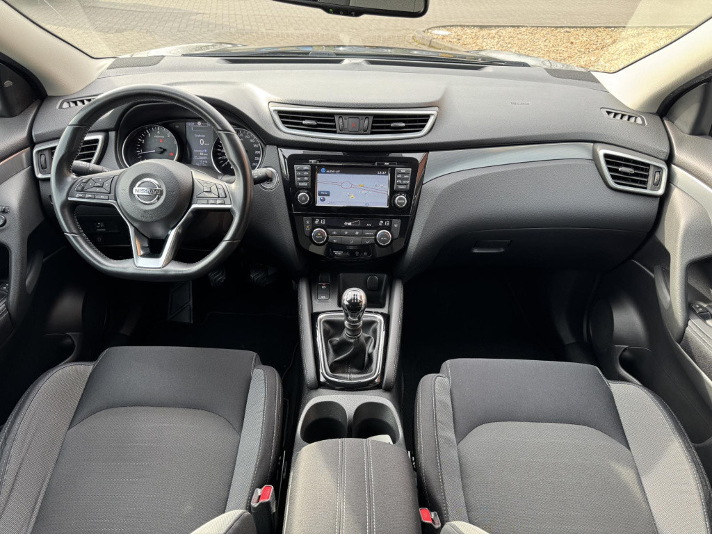 Nissan Qashqai 1.2 n-connecta design pack