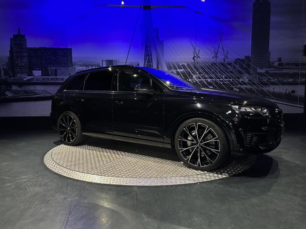 Audi Q7 3.0 tdi e-tron quattro sport *pano*hud*360camera*23"inch*