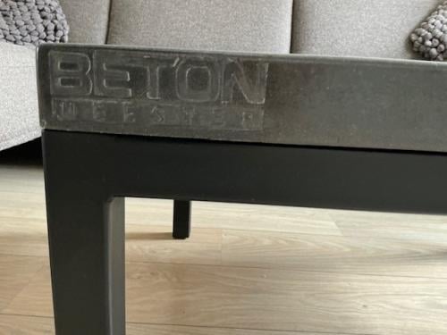 Mooie Salontafel Hout/Beton