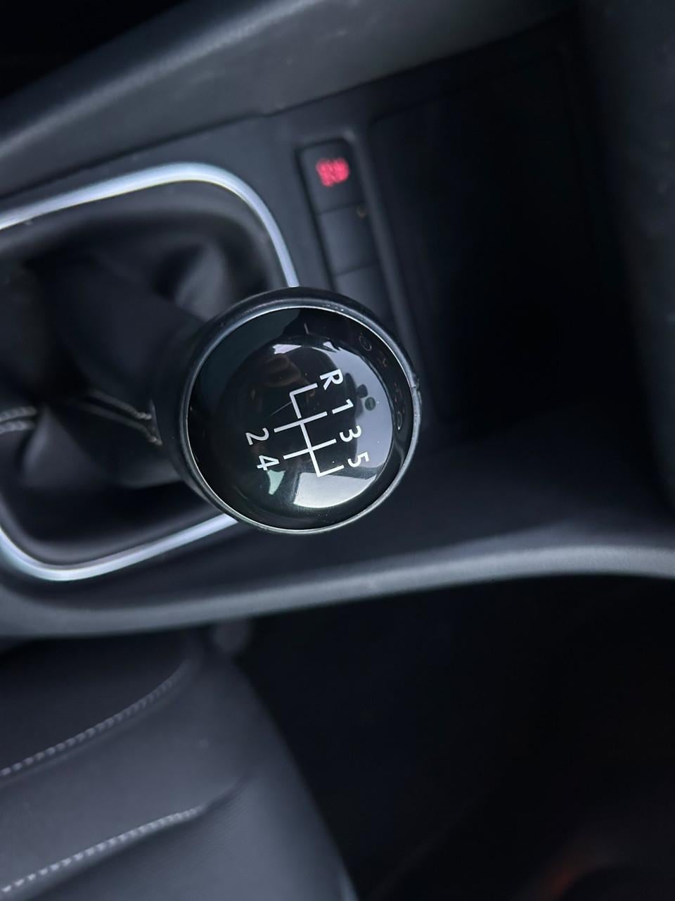 Volkswagen Golf 6 1.2 TSI R-LINE|APK|STOELVERW.|CARPLAY