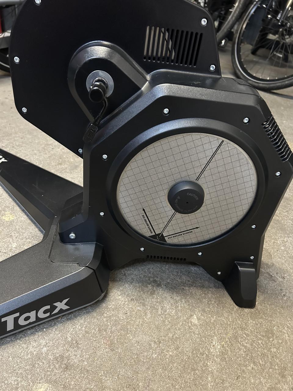Tacx Flux S indoor fietstrainer