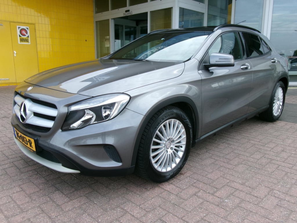 Mercedes-Benz Gla-klasse 200 automaat, cruise.contr., pano, leer, trekhaak