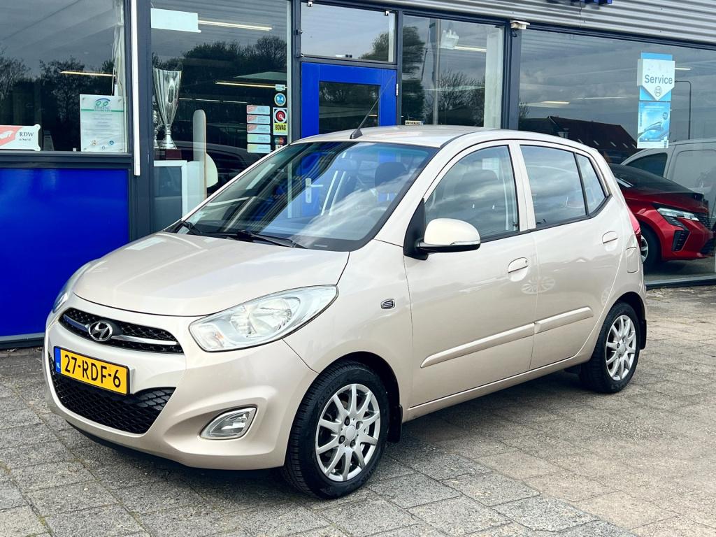 Hyundai I 10 1.2 i-motion cool, airco enz..