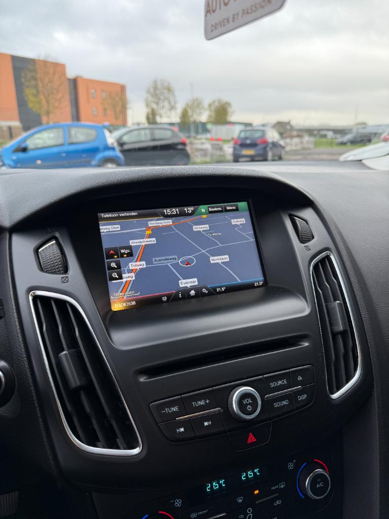 Ford Focus 1.0 - titanium edition