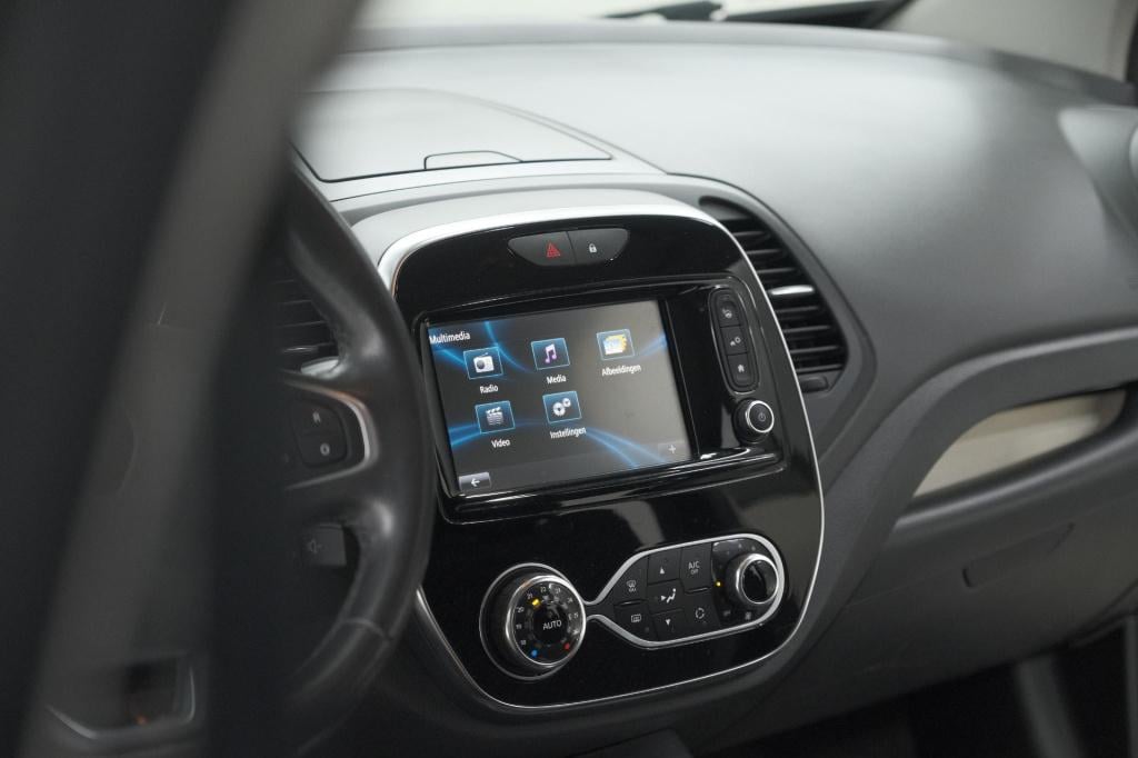 Renault Captur tce 120 edc intens | camera | dodehoekdetectie | navigatie |