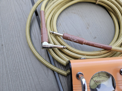 Werkende Ashdown BassOmeter voor bas/gitaar met de iconische VU-meter...