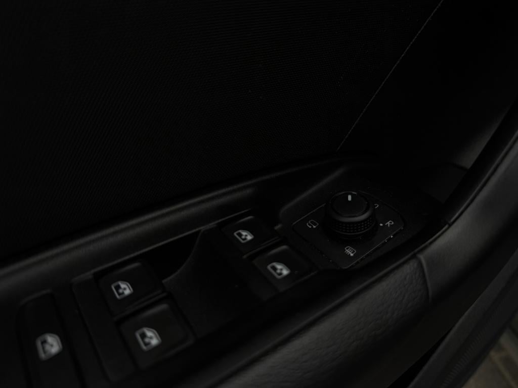 Audi A1 Sportback 35 tfsi 2x s line * 150 pk!! * half leder * 18 inch