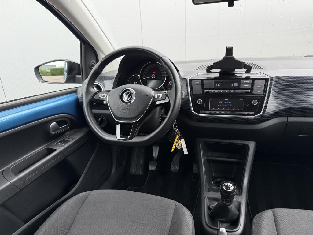 Volkswagen UP! 1.0 65pk 5drs. black style | camera | cruise