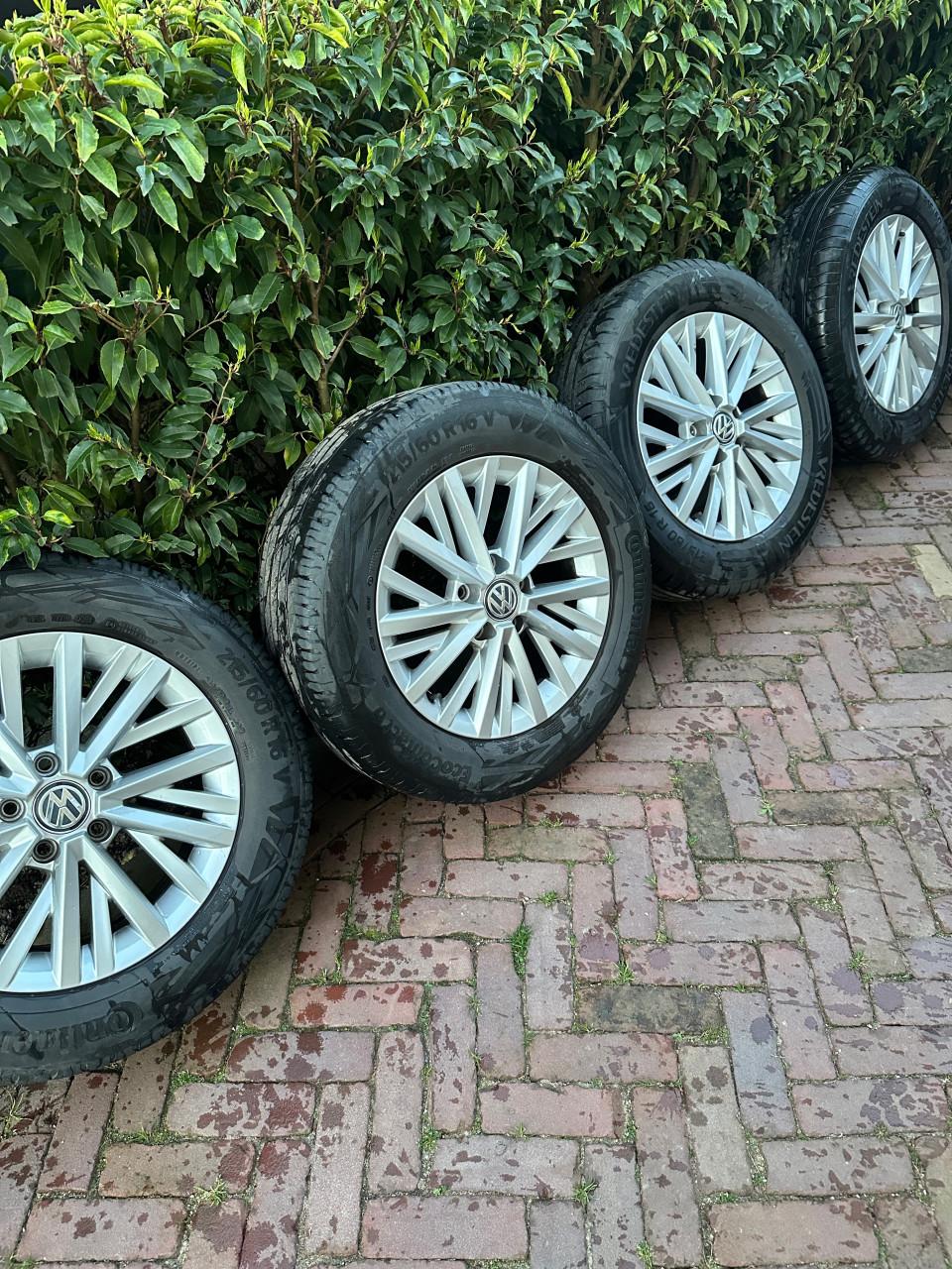 VW TROC velgen 16 inch zomerbanden