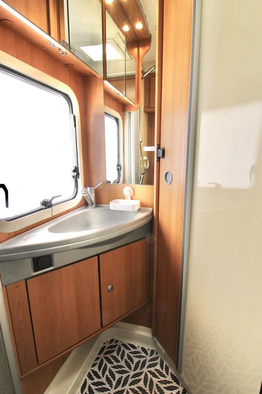 Dethleffs Advantage T6501 (Vast lengtebed, In nieuwstaat!!!)