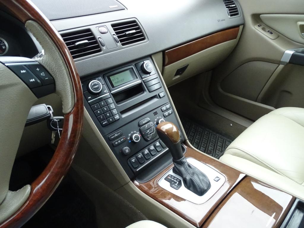 Volvo XC90 4.4 v8 executive edition 7-persoons | pano | stoeverwarming | me