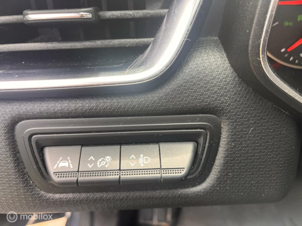 Renault Clio 1.0 tce zen