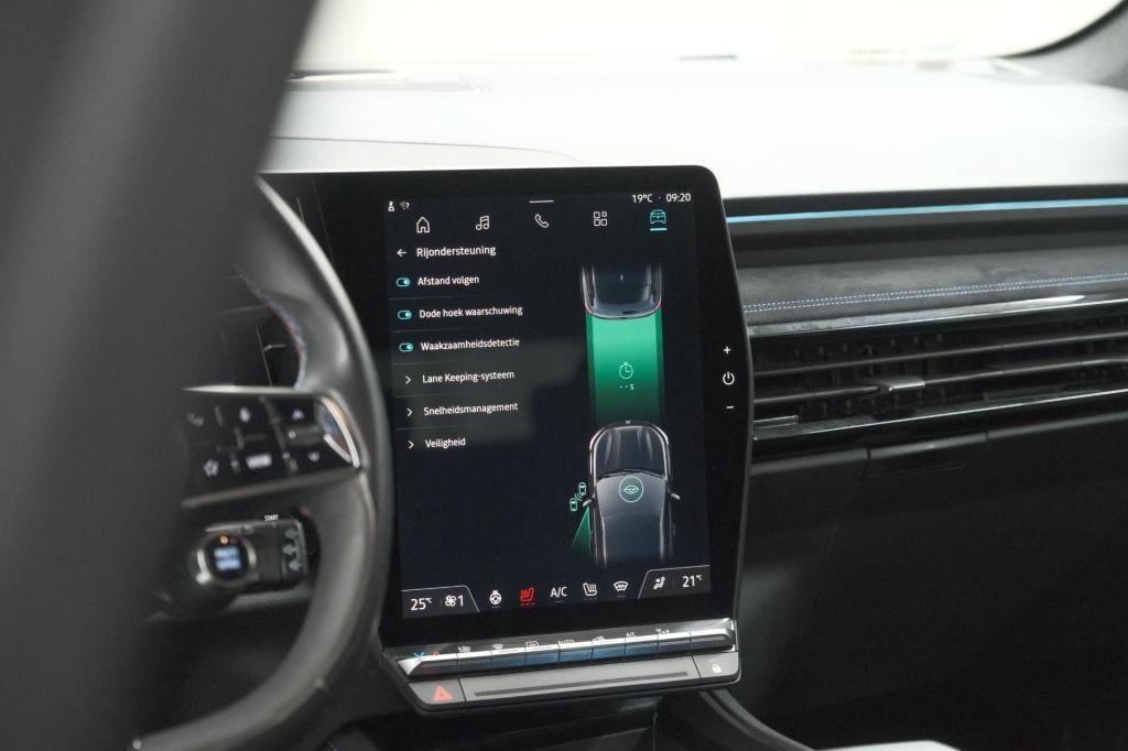 Renault Austral 1.2 e-tech full hybrid 200 iconic esprit alpine | 4 control