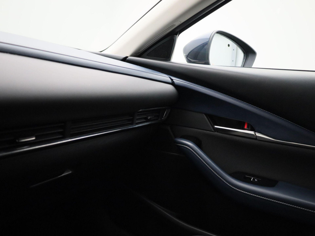 Mazda Cx-30 2.0 e-skyactiv-g m hybrid comfort | lmv | parkeer sensoren | na