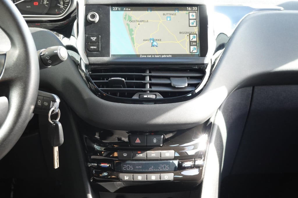 Peugeot 208 1.2 vti active