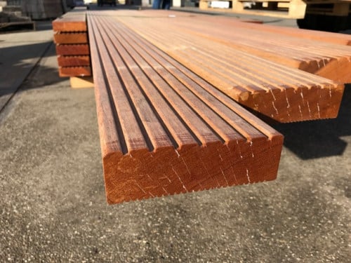 Bangkirai brugdekdelen 45 x 145mm