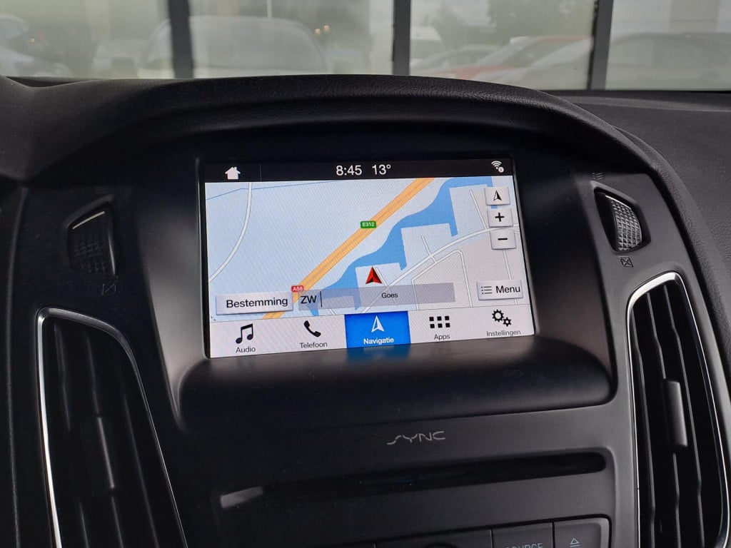 Ford Focus 1.0 st-line | cruise control | trekhaak | 18'' lmv | apple carpl