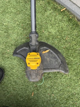 Stanley Fatmax grastrimmer zonder batterij en oplader te koop