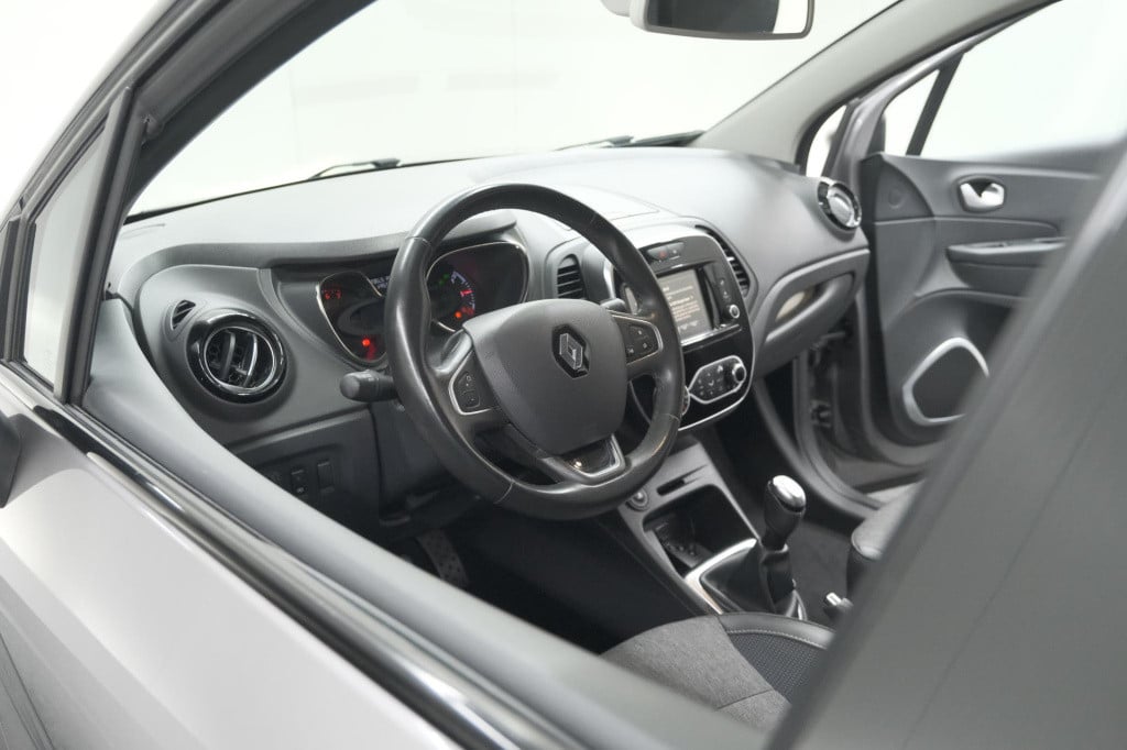 Renault Captur tce 90 intens | camera | navigatie | parkeersensoren | clima