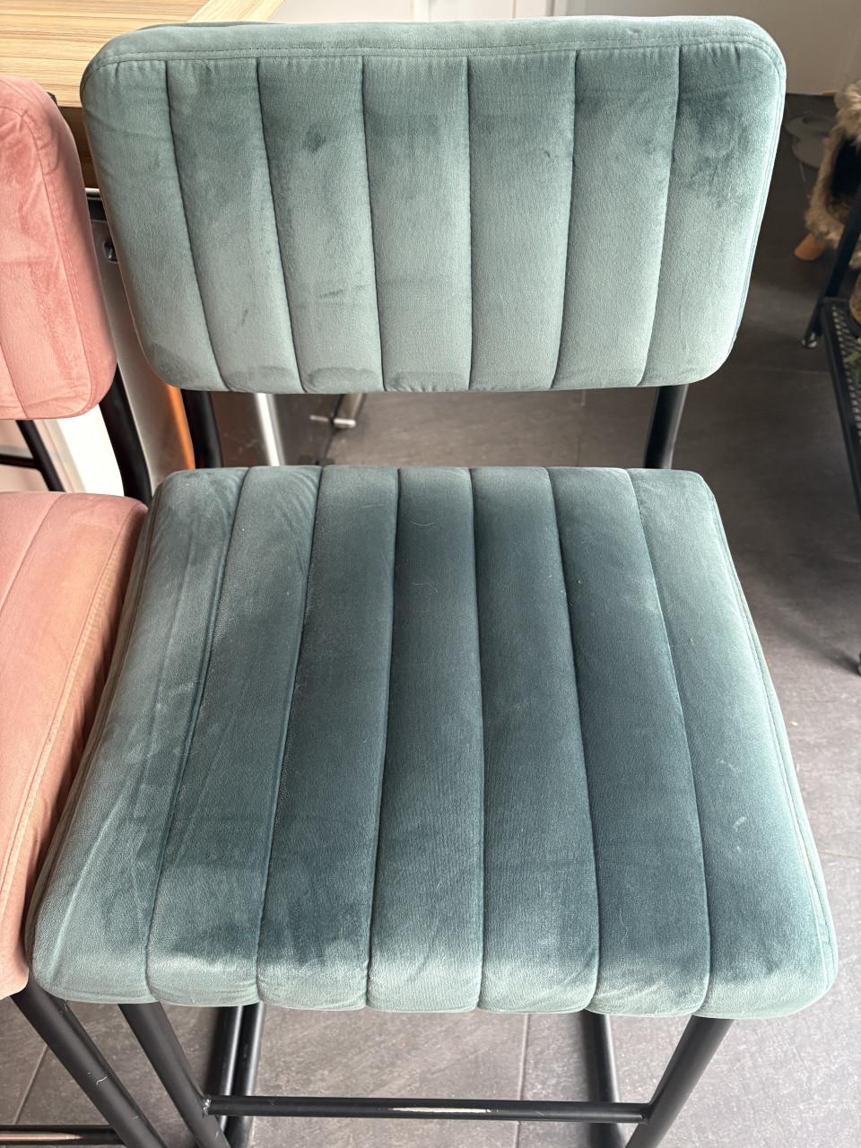 Barkruk roze en turquoise