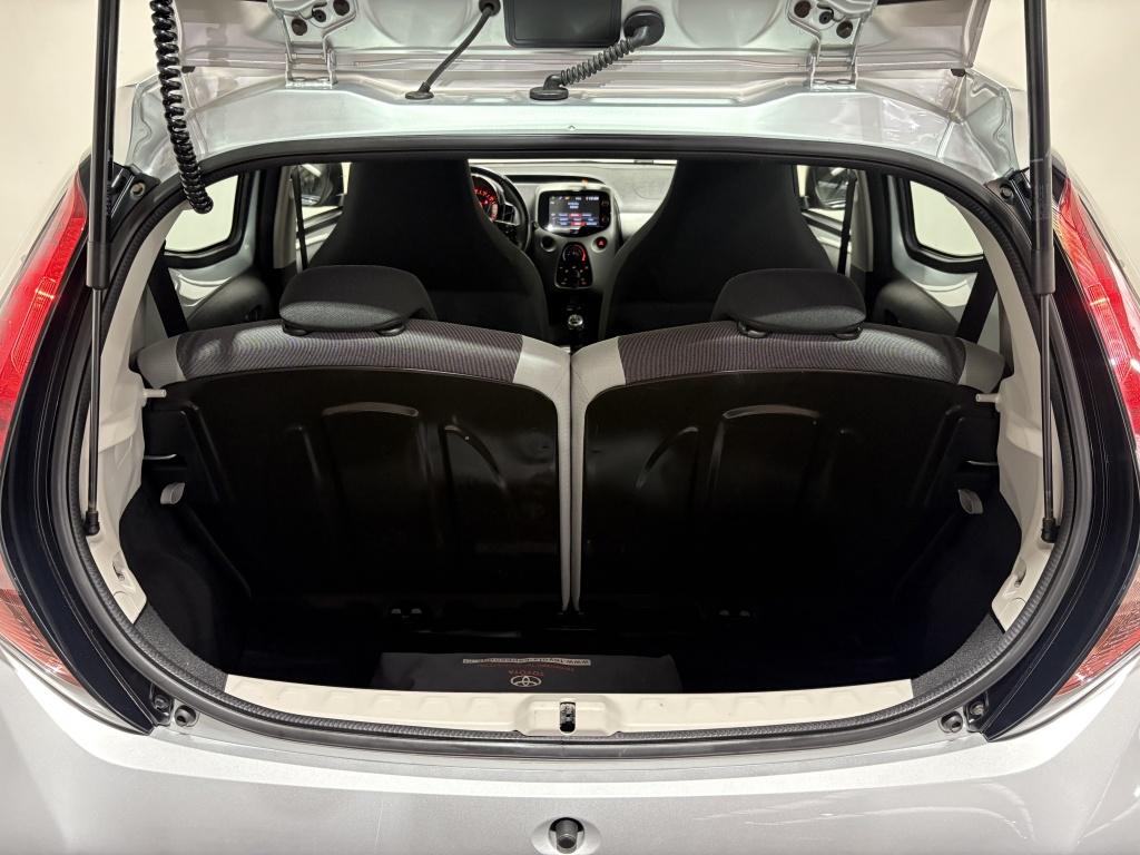 Toyota Aygo 1.0 vvt-i x-play