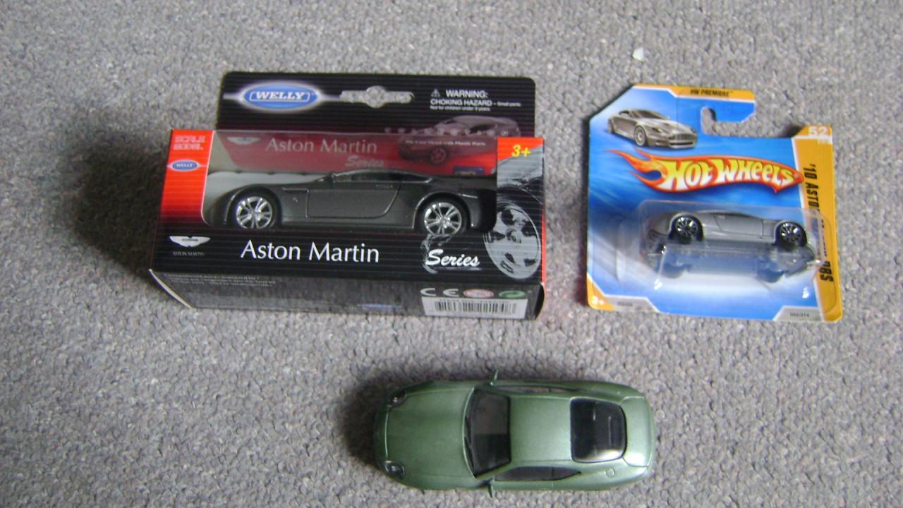 Modelauto Aston Martin 3 stuks setje