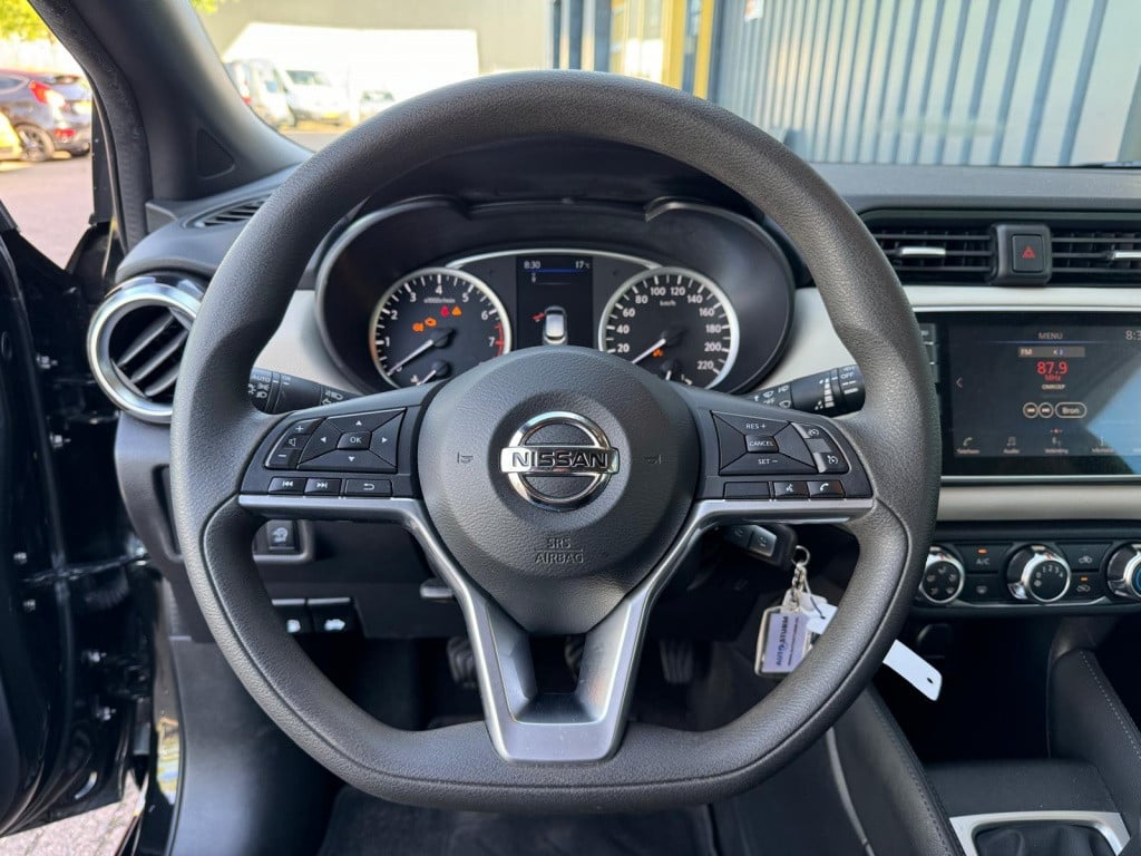 Nissan Micra 1.0 ig-t acenta