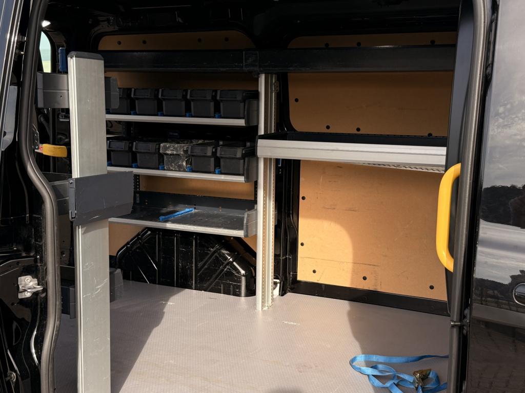 Ford Transit Custom 320 2.0 tdci l1h1 marge | acc | winterpakket | trekhaak