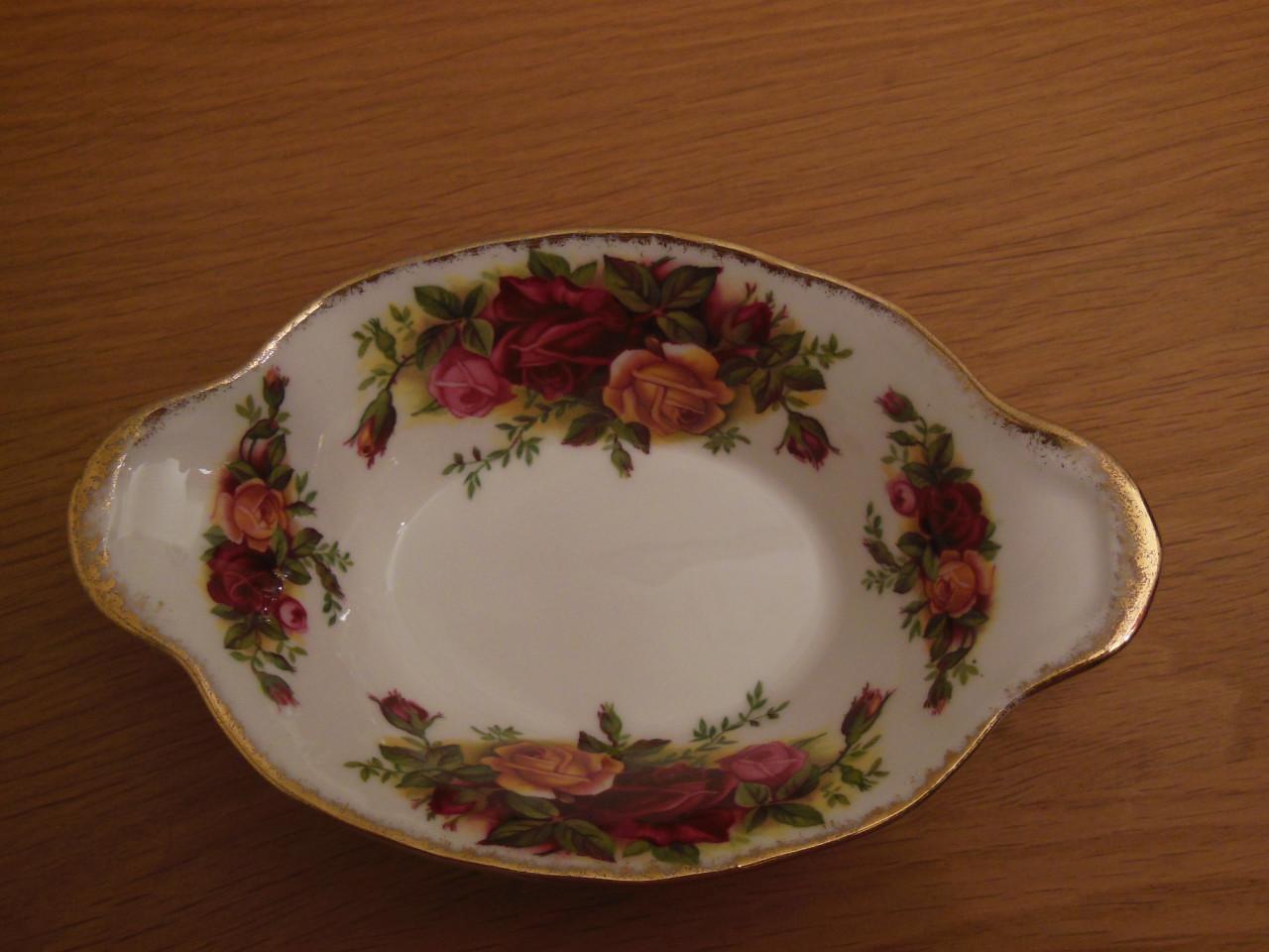 Sierlijk schaaltje van Royal Albert