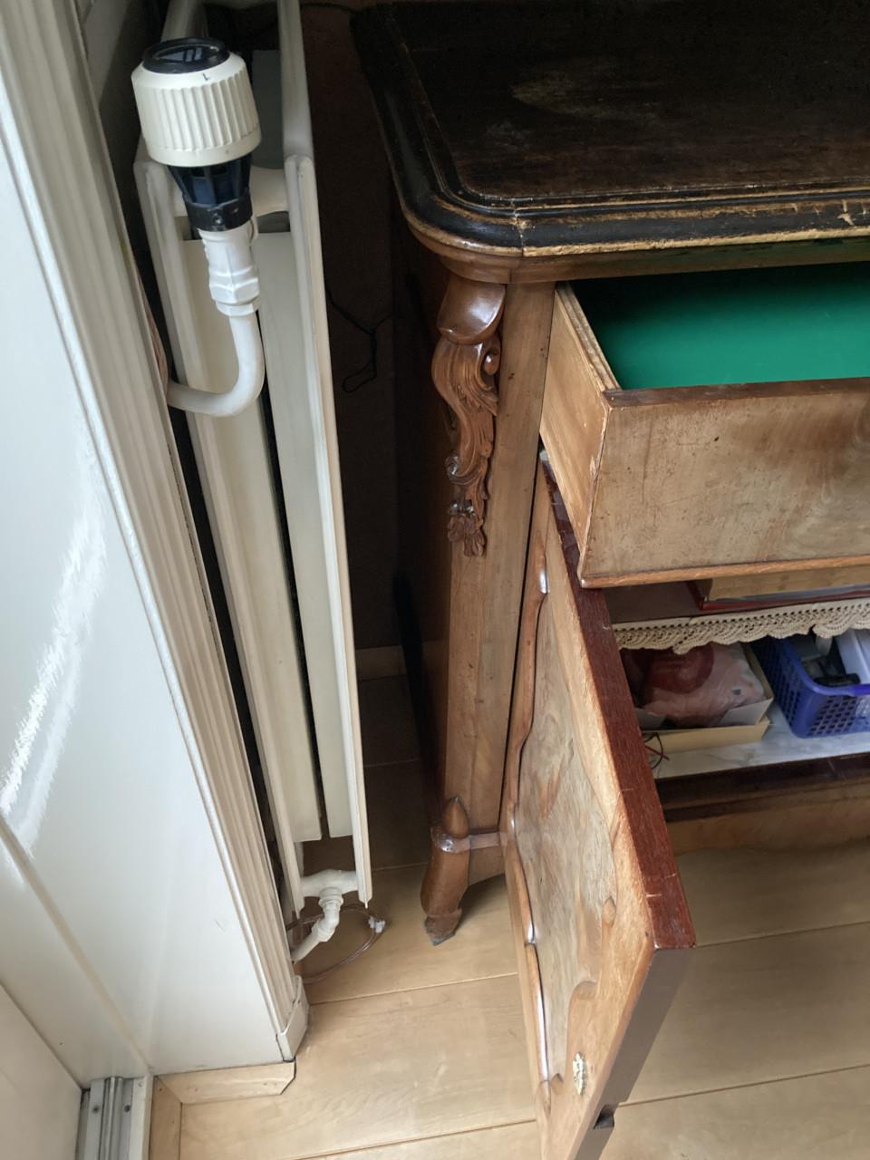 Te koop mooie jachtkast en dressoir