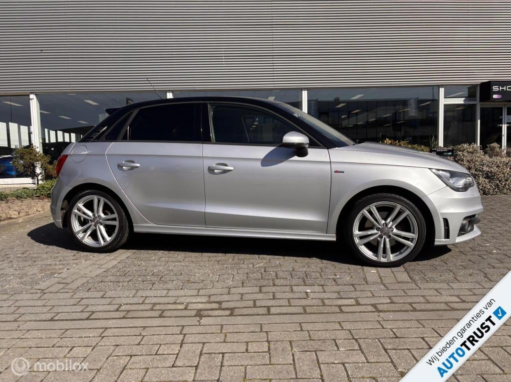 Audi A1 Sportback 1.4 tfsi pro line s-line aut/navi/xenon/stoelv.