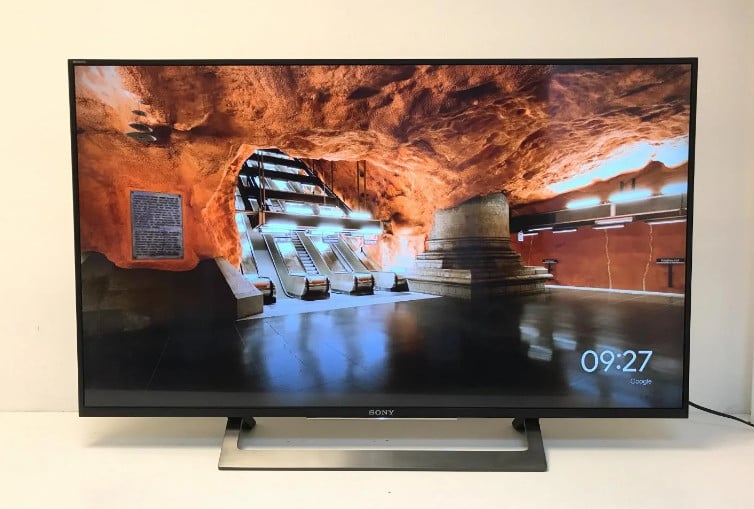 Sony Bravia SMART/Android ULTRA 4K UHD HERTZ 100HERTZ 43" inch-110cm
