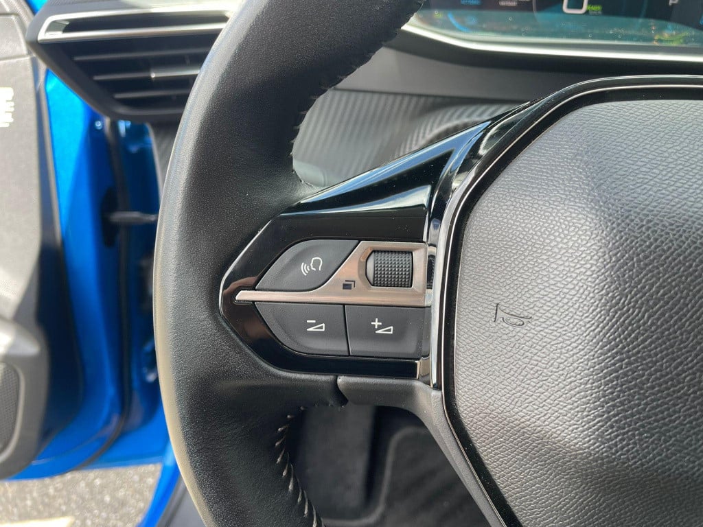 Peugeot 208 ev active 50 kwh automaat| de enige peugeot die geen olie verbr