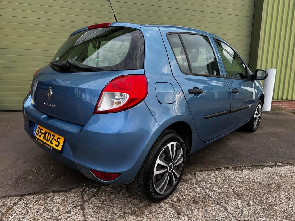 Renault Clio 1.2 special line airco