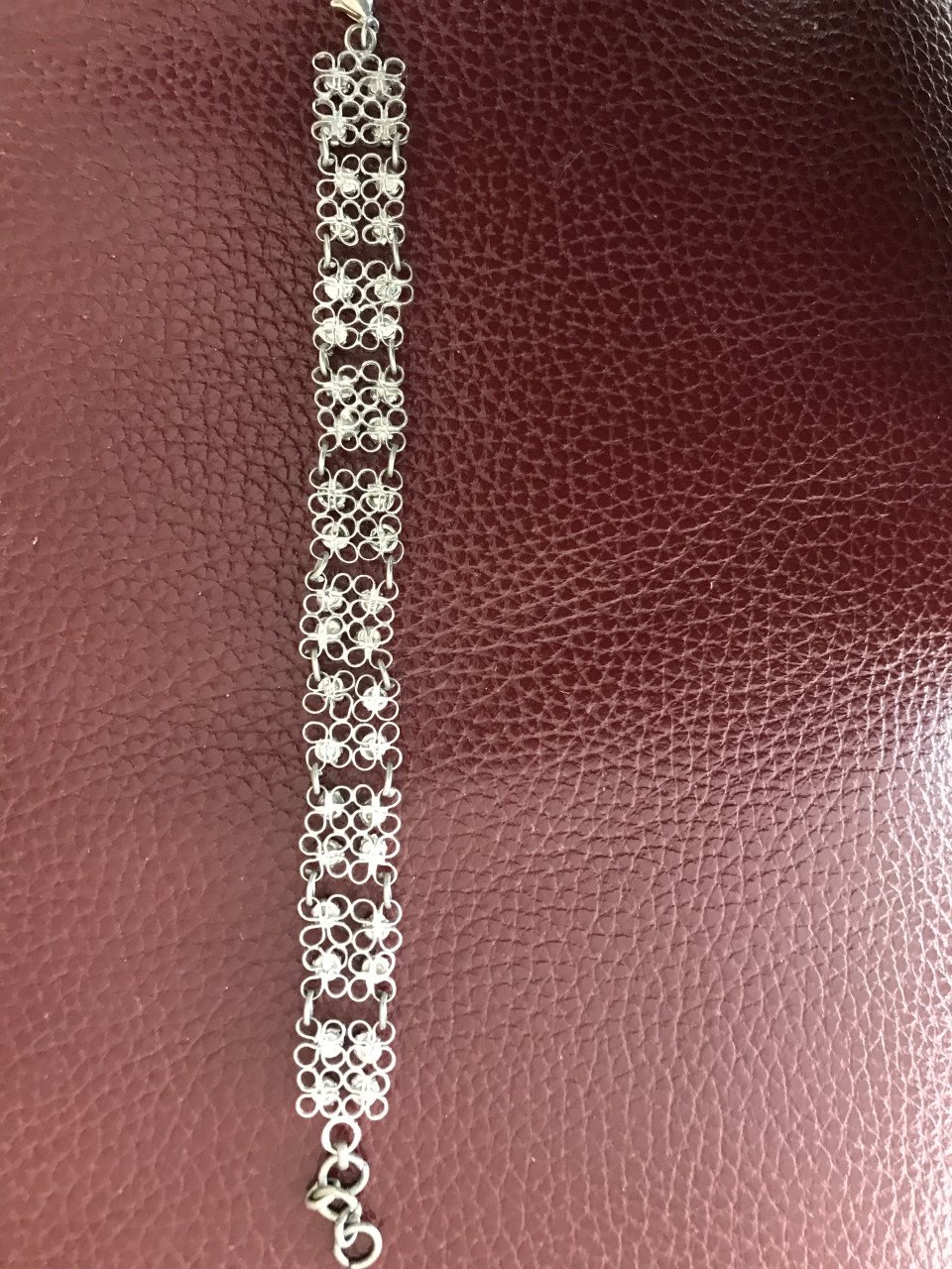 ARMBAND