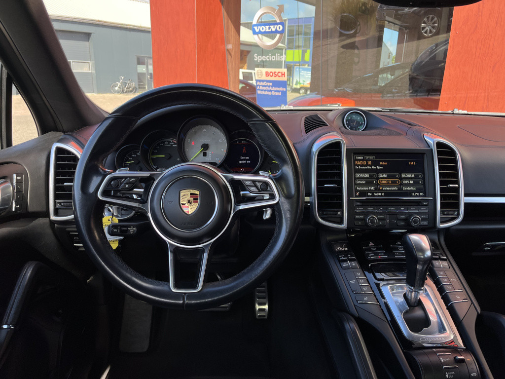 Porsche Cayenne 3.0 v6 s e-hybrid sport-design | pano | 21'' lmv | luchtver